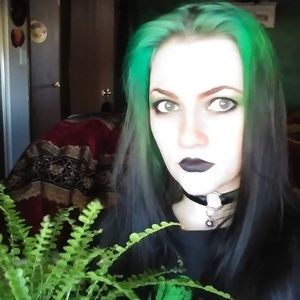 Meet your Posher, Shania mccain